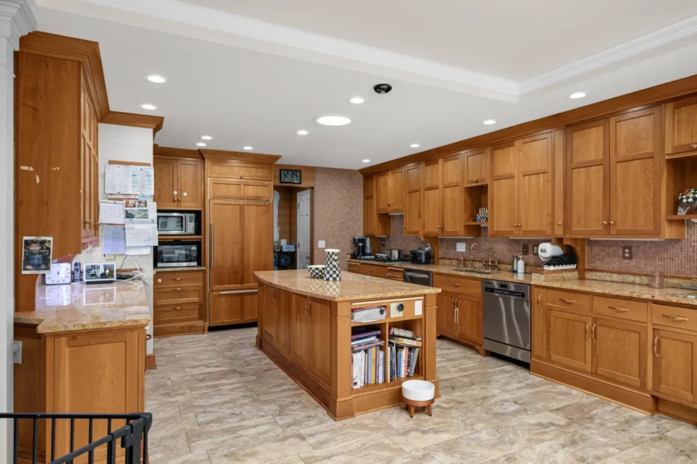 2837 Glenhurst Avenue Saint Louis Park, MN 55416