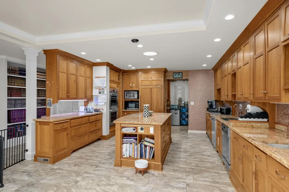 2837 Glenhurst Avenue Saint Louis Park, MN 55416