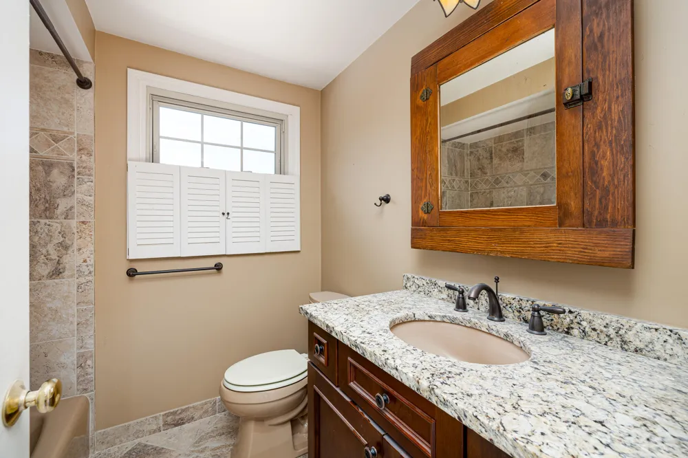 41826 Sunnydale Lane Northville, MI 48168