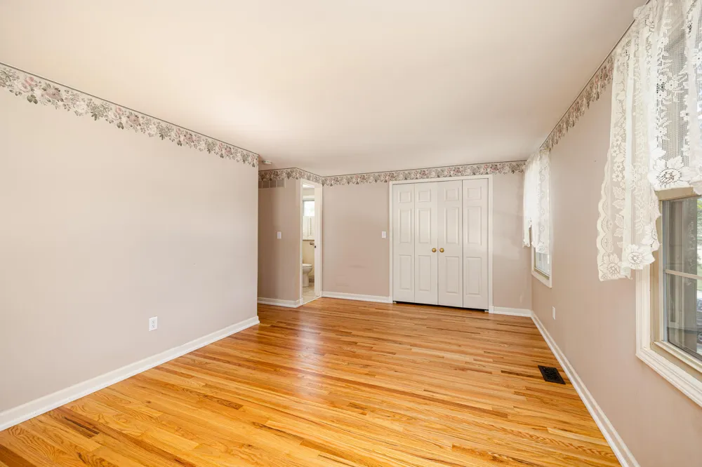 41826 Sunnydale Lane Northville, MI 48168