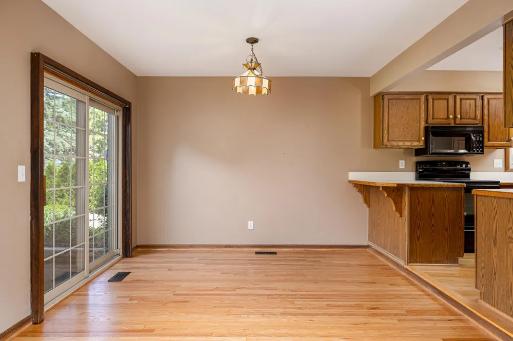 41826 Sunnydale Lane Northville, MI 48168