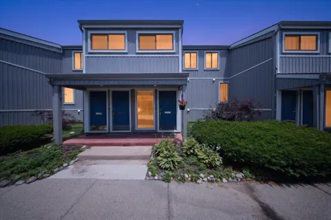 9579 Harbour Cove Court