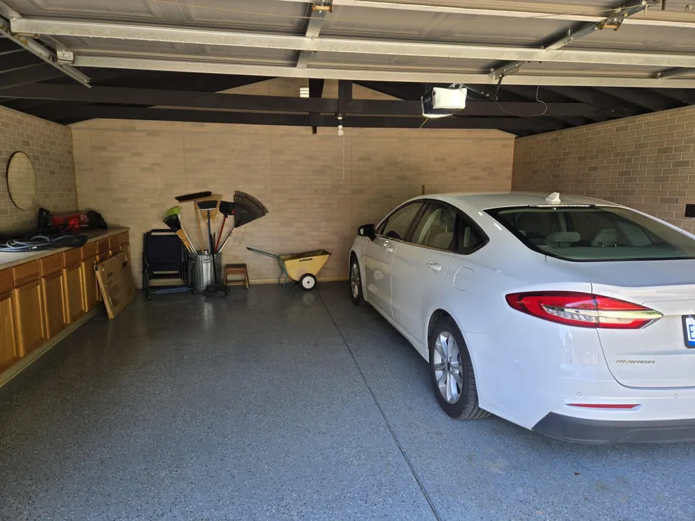 120 E Houstonia Avenue Royal Oak, MI 48073