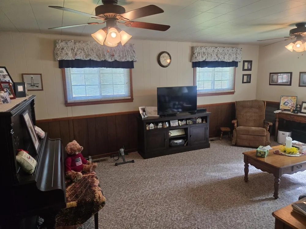 120 E Houstonia Avenue Royal Oak, MI 48073