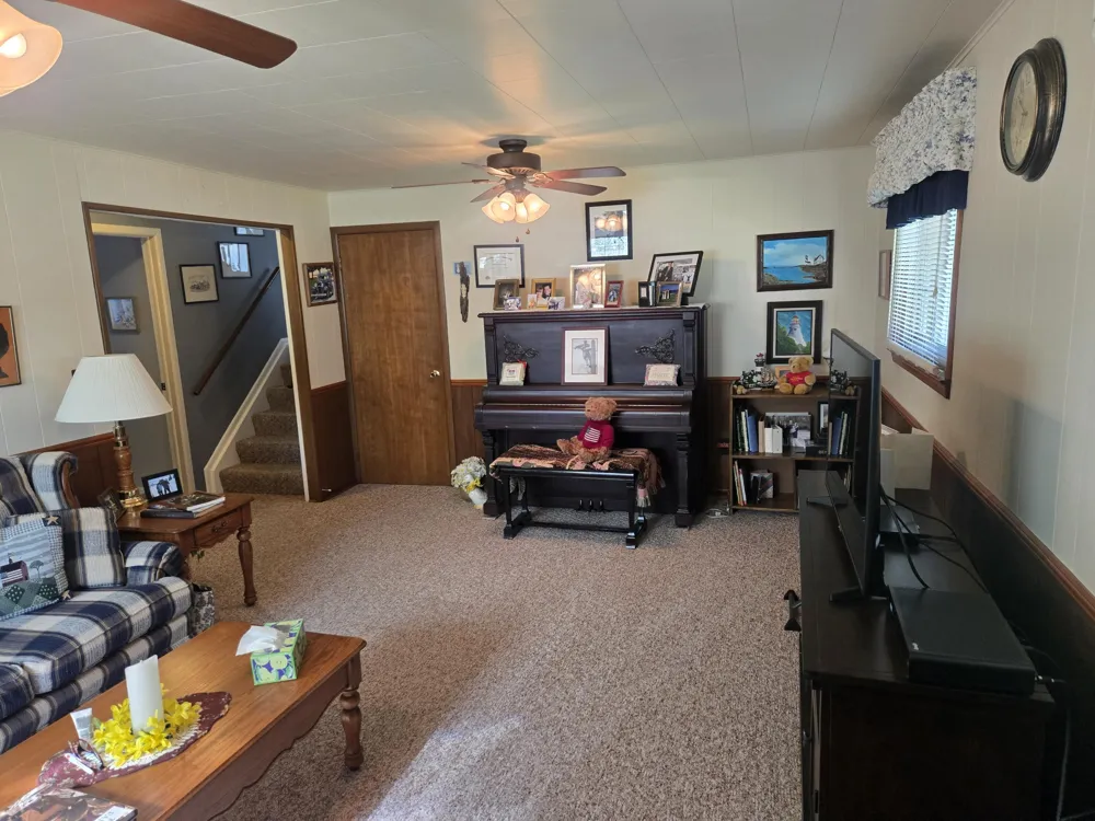 120 E Houstonia Avenue Royal Oak, MI 48073