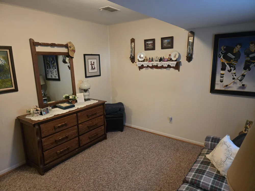 120 E Houstonia Avenue Royal Oak, MI 48073