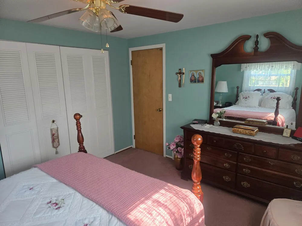 120 E Houstonia Avenue Royal Oak, MI 48073