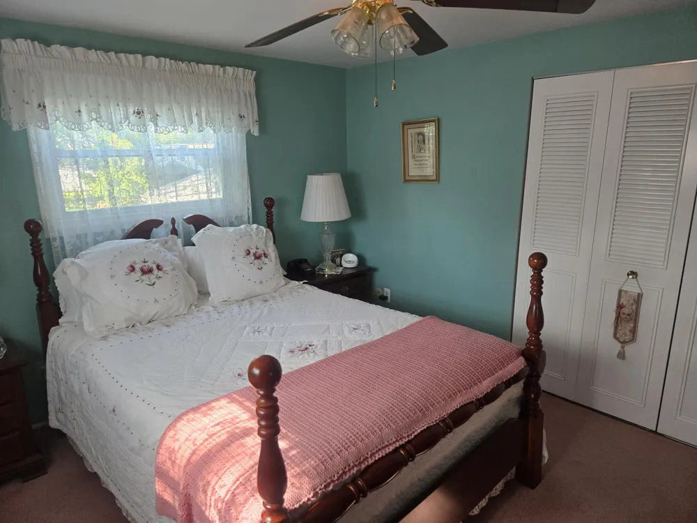 120 E Houstonia Avenue Royal Oak, MI 48073