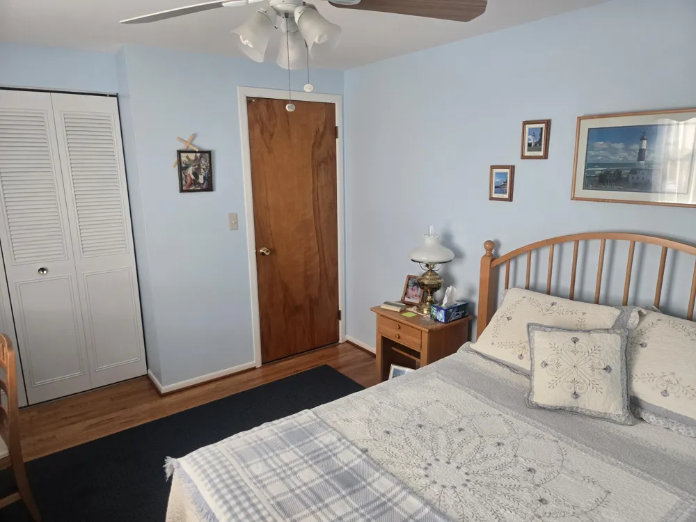 120 E Houstonia Avenue Royal Oak, MI 48073