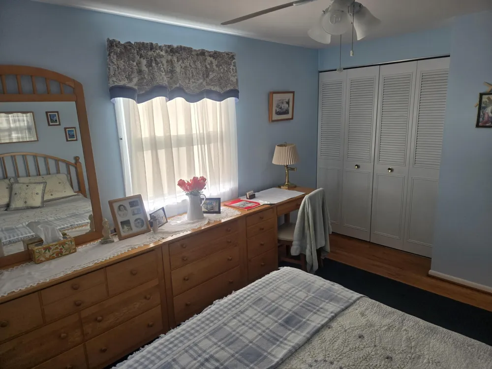 120 E Houstonia Avenue Royal Oak, MI 48073