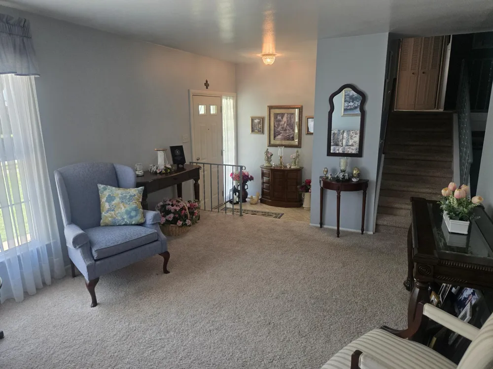 120 E Houstonia Avenue Royal Oak, MI 48073