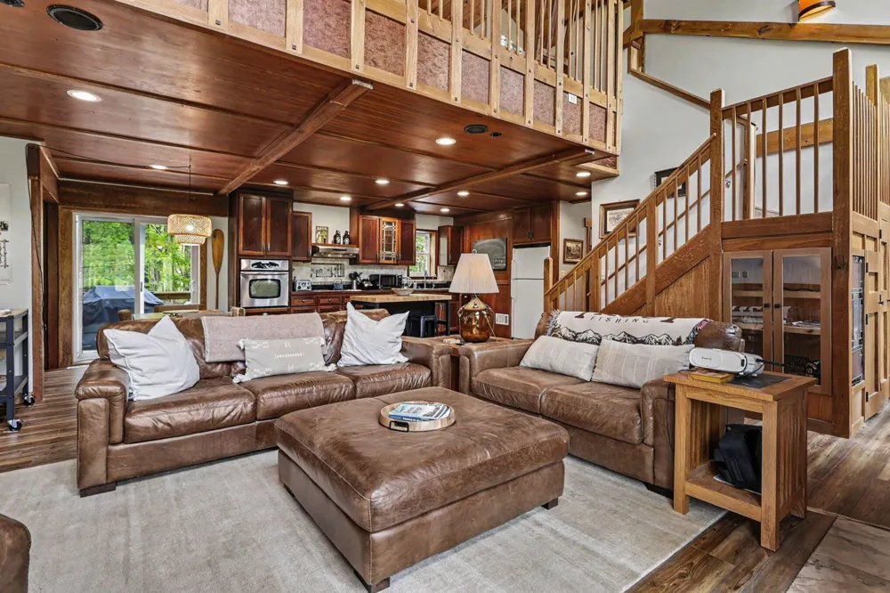 10953 Red Bud Trail Berrien Springs, MI 49103