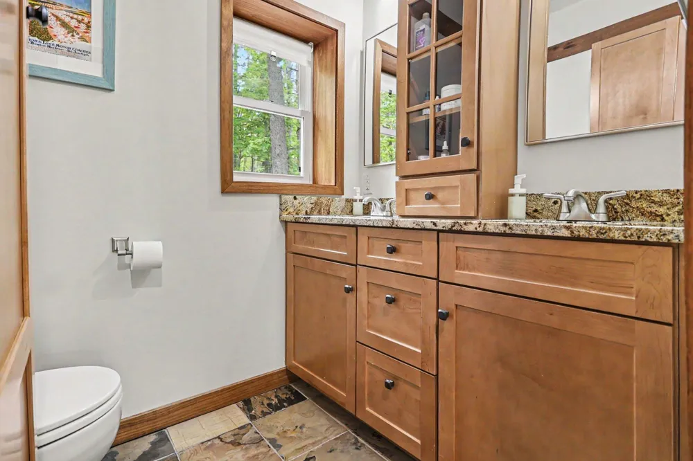 10953 Red Bud Trail Berrien Springs, MI 49103
