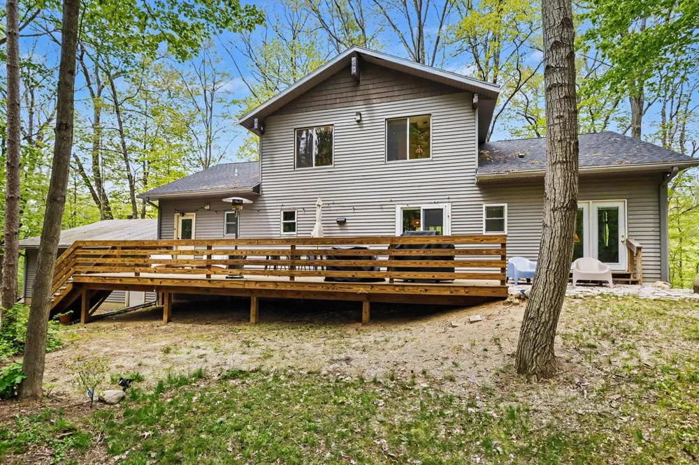 10953 Red Bud Trail Berrien Springs, MI 49103