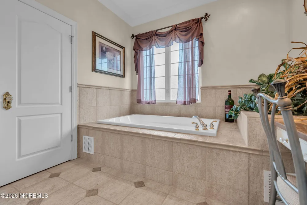3 Hill And Dale Road Lebanon, NJ 08833