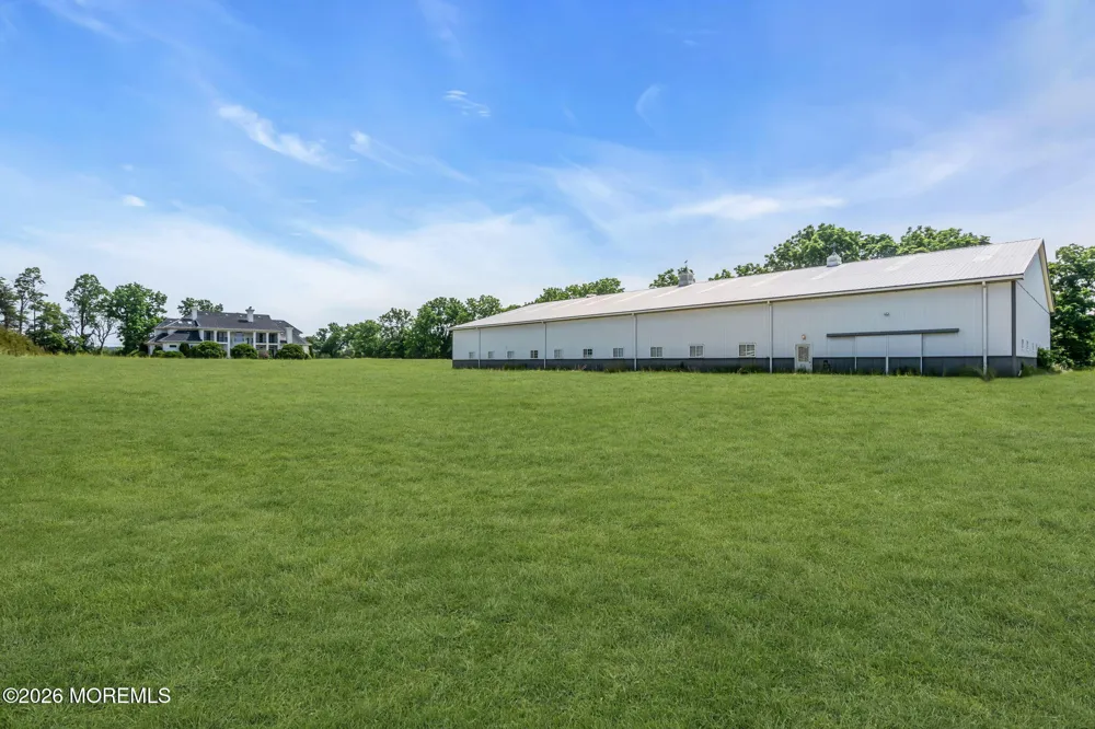 3 Hill And Dale Road Lebanon, NJ 08833