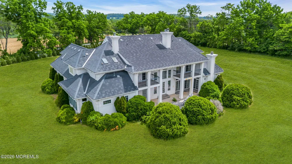 3 Hill And Dale Road Lebanon, NJ 08833