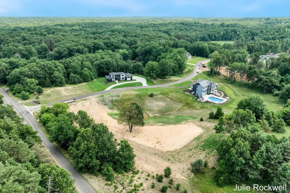 2825 Terra Nova Drive SE Ada, MI 49301