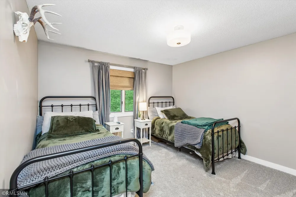 5783 Wildwood Road Cannon Falls, MN 55009