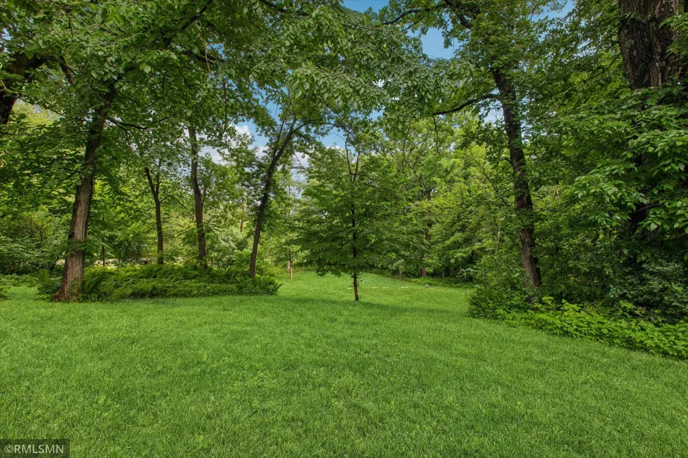 5783 Wildwood Road Cannon Falls, MN 55009