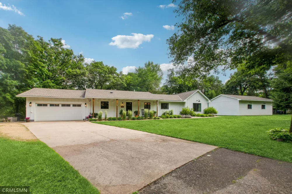 5783 Wildwood Road Cannon Falls, MN 55009