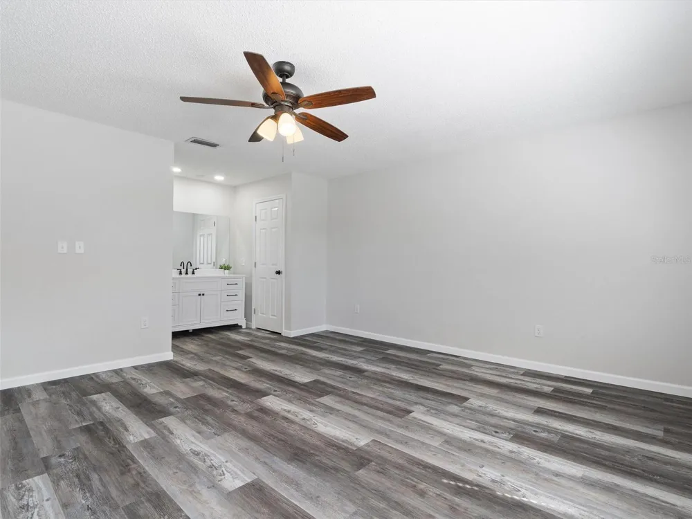 4343 NW 80TH AVENUE #7 ocala, FL 34482