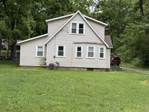 1615 Gilletts Lake Road