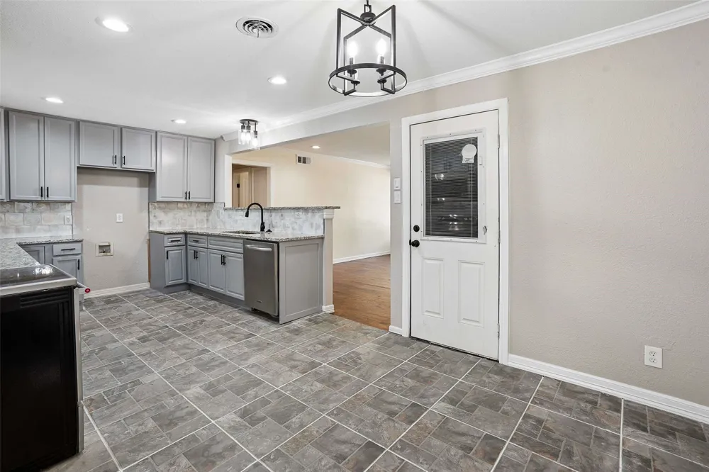 4113 Pate Drive Fort Worth, TX 76119