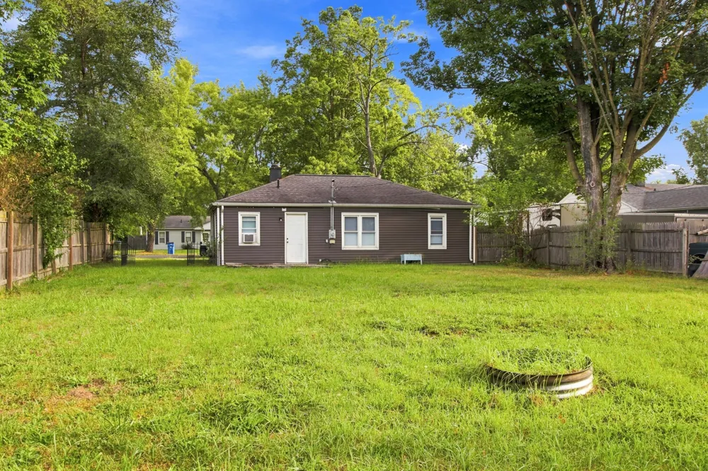 1826 Miller Drive Niles, MI 49120