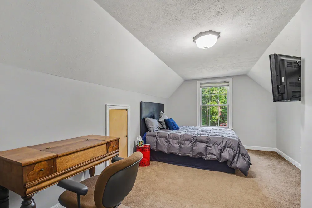 3297 W Front Street Buchanan, MI 49107