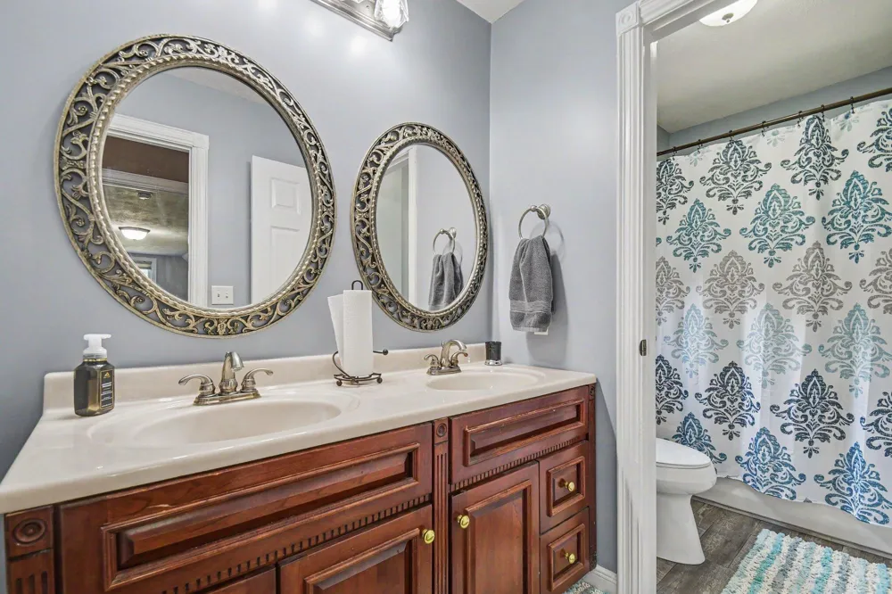 3297 W Front Street Buchanan, MI 49107