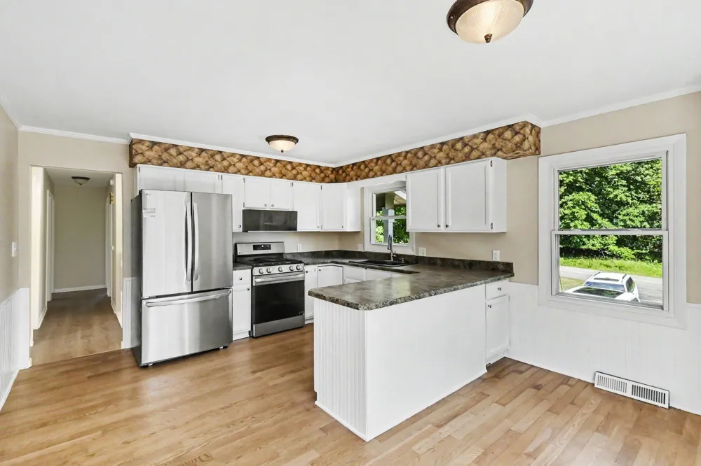 1077 Gidner Road Charlotte, MI 48813