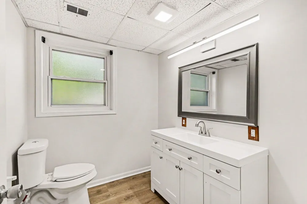 1077 Gidner Road Charlotte, MI 48813
