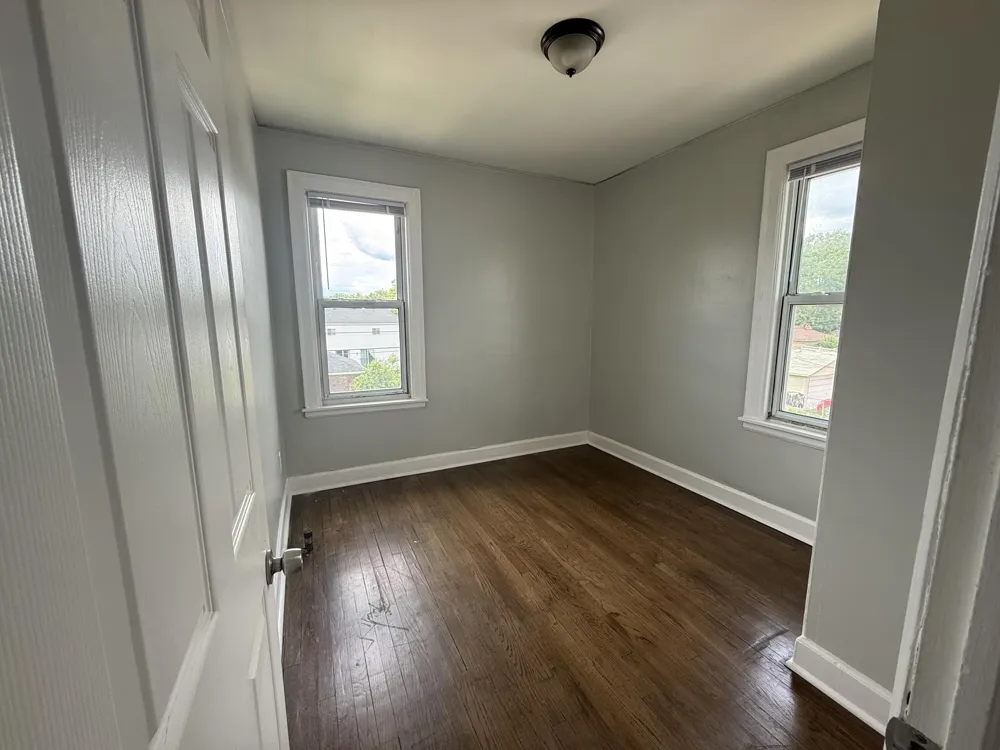 6037 Appoline Street #4 Dearborn, MI 48126