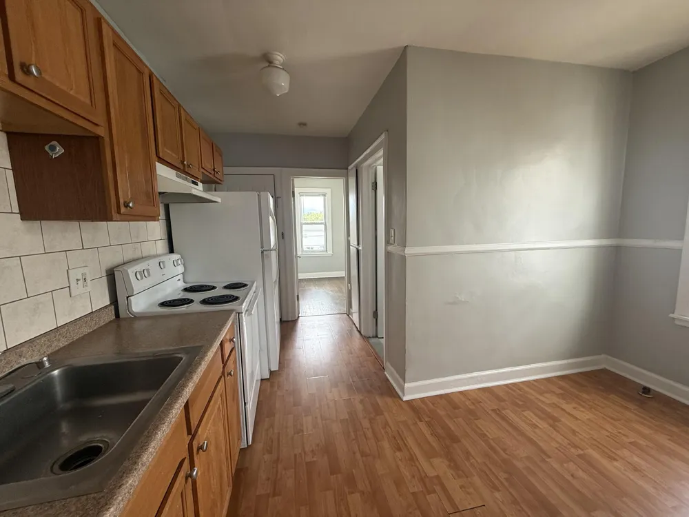6037 Appoline Street #4 Dearborn, MI 48126