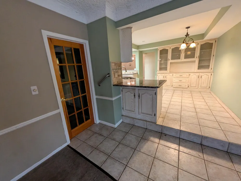 11235 Common Road Warren, MI 48093
