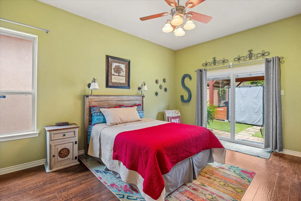 110 Valley View Glen Rose, TX 76043