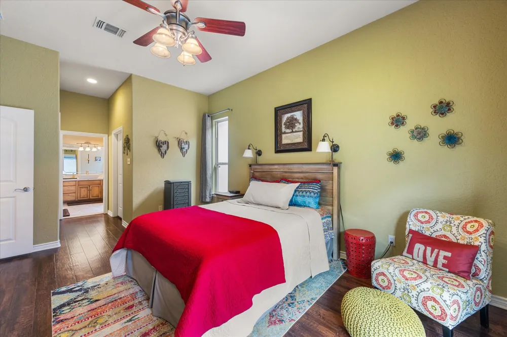 110 Valley View Glen Rose, TX 76043
