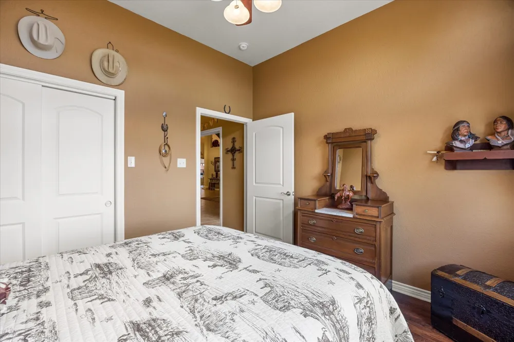 110 Valley View Glen Rose, TX 76043