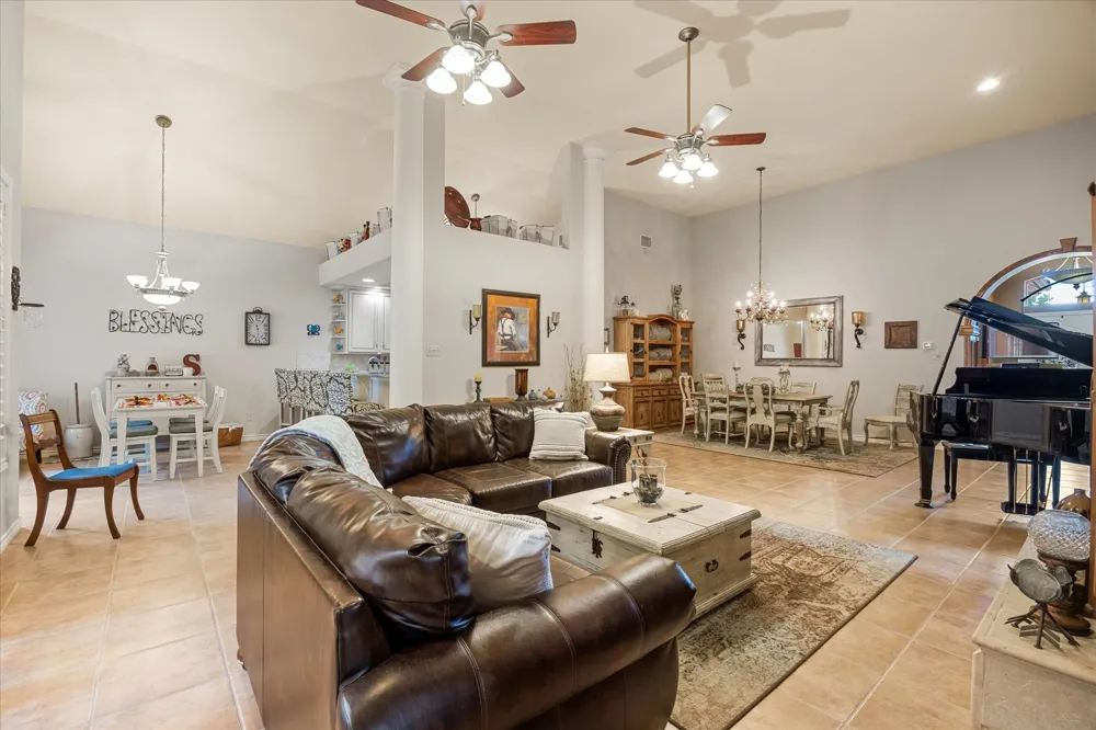 110 Valley View Glen Rose, TX 76043