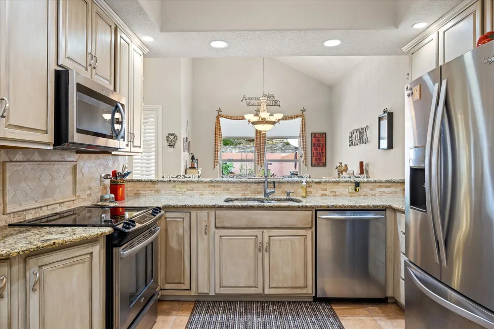 110 Valley View Glen Rose, TX 76043