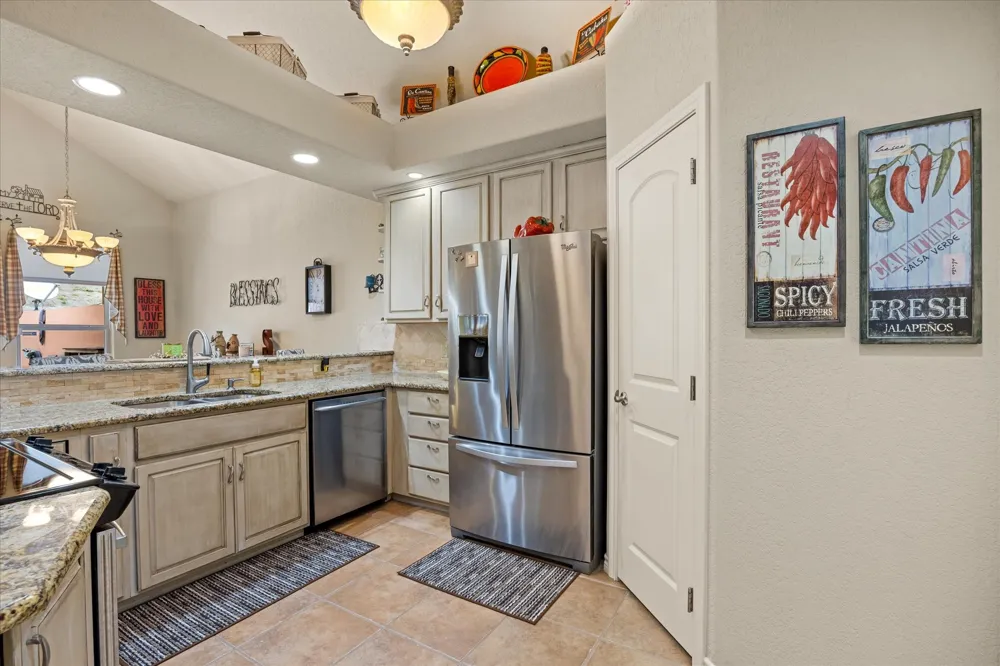 110 Valley View Glen Rose, TX 76043