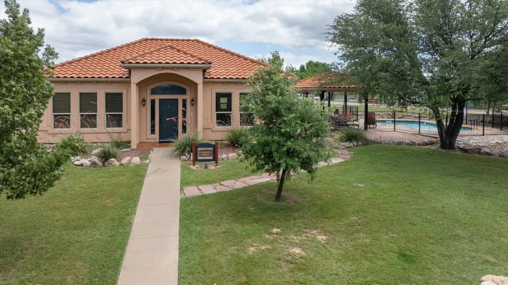 110 Valley View Glen Rose, TX 76043