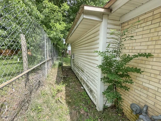 2302 Akin Street Texarkana, TX 75501