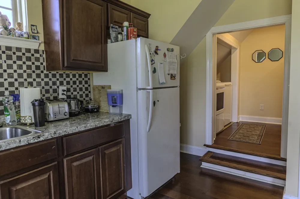 2042 Grandstand Dr Lascassas, TN 37085