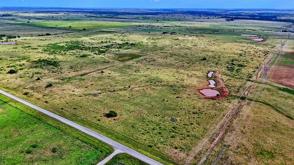576 Seabourn Road Henrietta, TX 76365