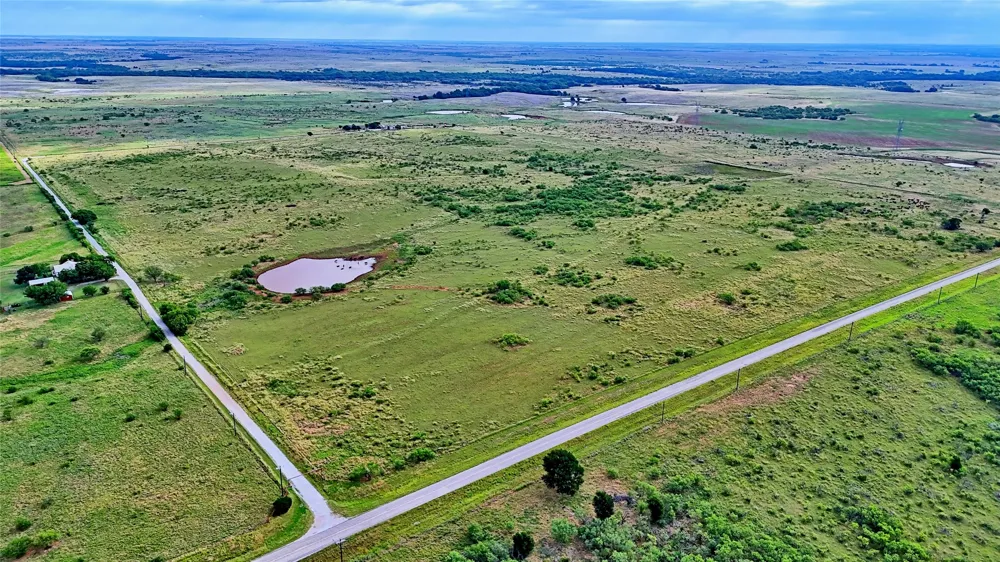 576 Seabourn Road Henrietta, TX 76365
