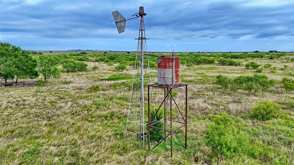 576 Seabourn Road Henrietta, TX 76365