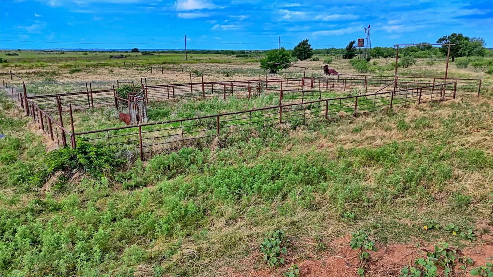 576 Seabourn Road Henrietta, TX 76365