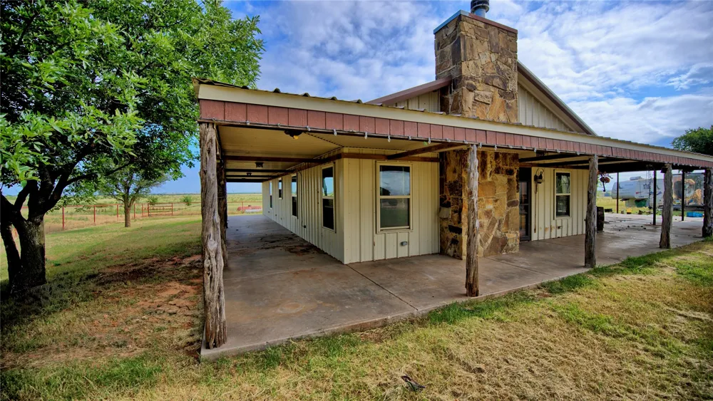 576 Seabourn Road Henrietta, TX 76365